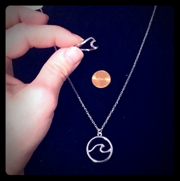 Jewelry - 5 for $25  Wave set